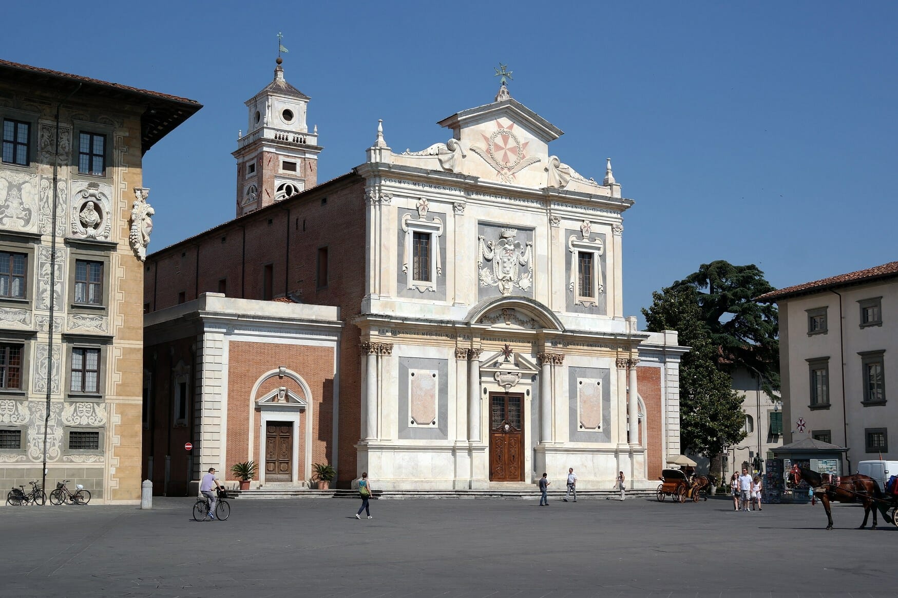 facts about rome piazza dei cavalieri