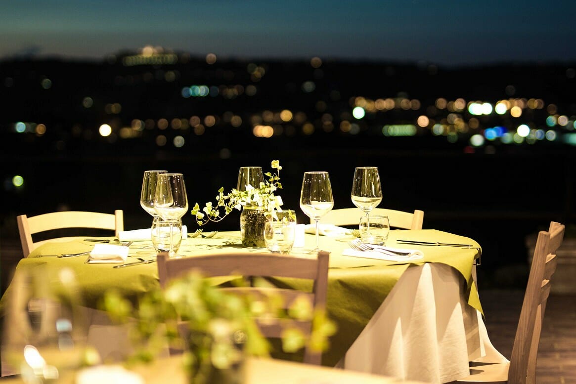 romantic dinner in rome